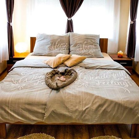 Wiky'S Apartman With 3Bathrooms Будапеща Екстериор снимка