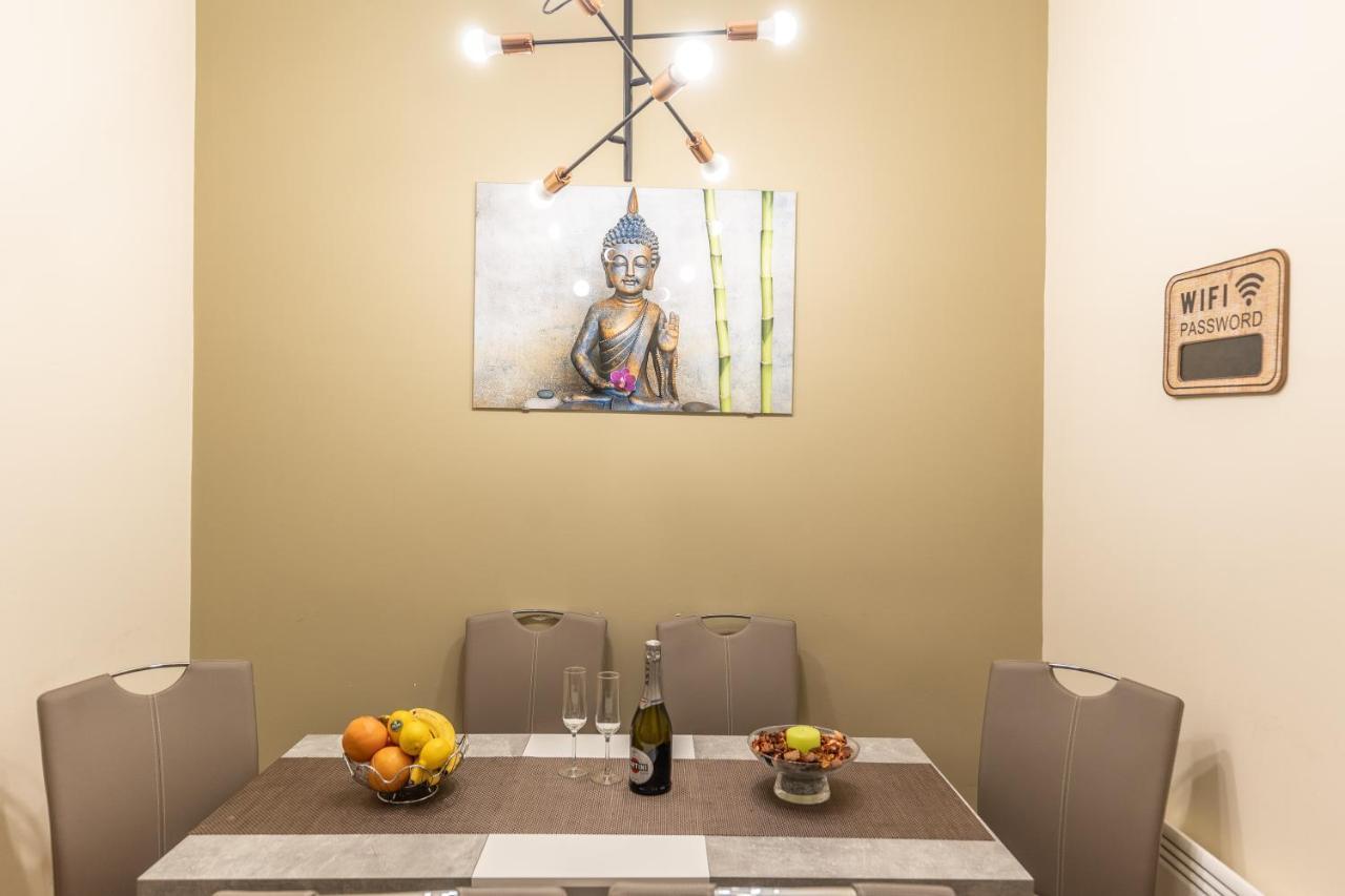 Wiky'S Apartman With 3Bathrooms Будапеща Екстериор снимка